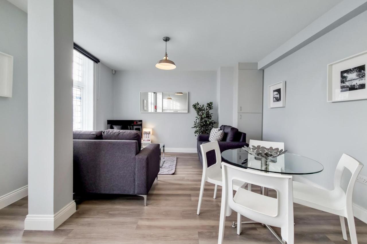 Roomspace Serviced - Brewers Lane * Richmond (Greater London)